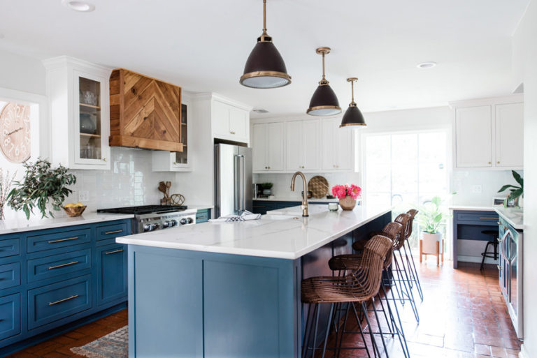Is the kitchen island the new dinner table? - Showit Blog