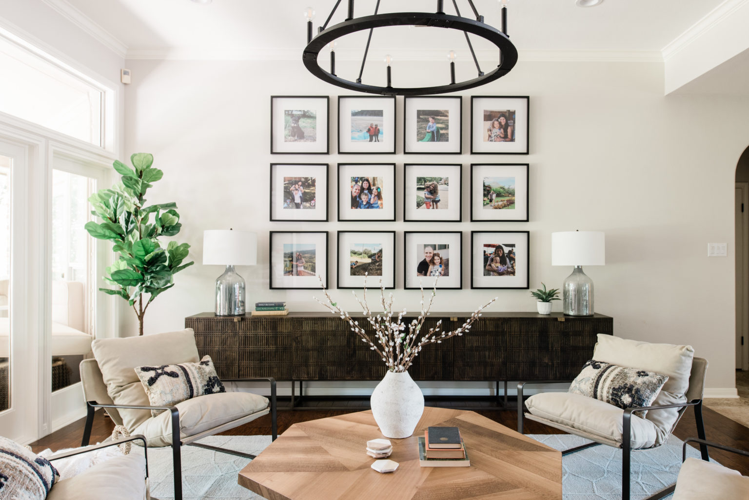 Scale + Gallery Walls Do This Not That Styleberry Creative Interiors